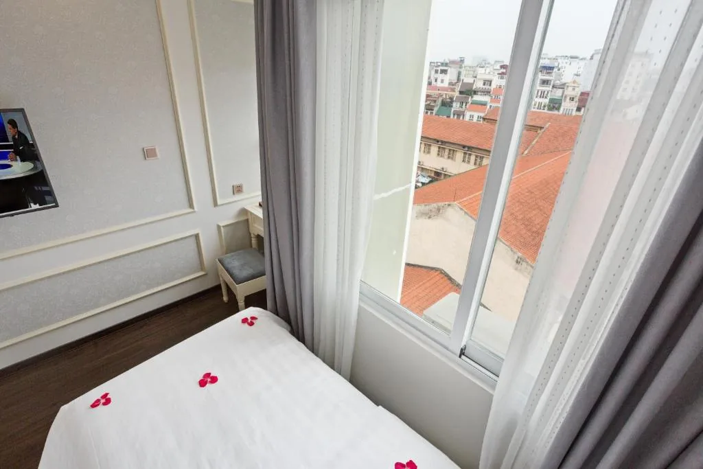 Deluxe Double or Twin Room β Luxury Old Quarter Hotel & Gym